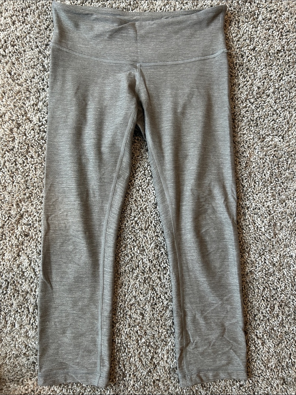 Lululemon gray Align mid calf Leggings